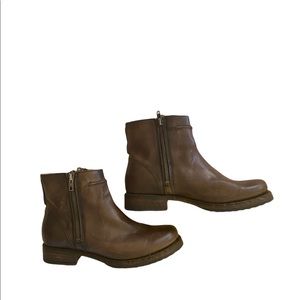 Dark Brown FRYE Leather Ankle Boots size 8